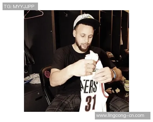 中国篮球界的大个子明星们如何在国际舞台上展现风采与实力