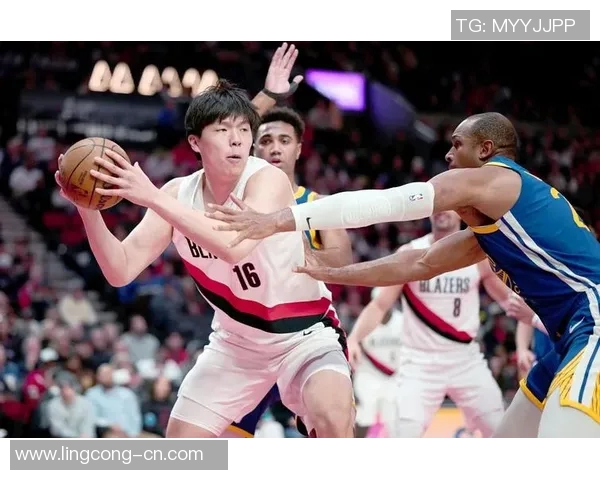 篮球明星携手传递火炬点燃激情共同迎接未来的挑战与希望